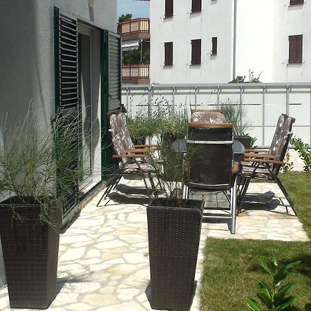 Apartments Eva Малинска Номер фото