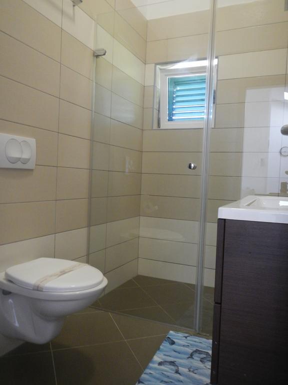 Apartments Eva Малинска Номер фото